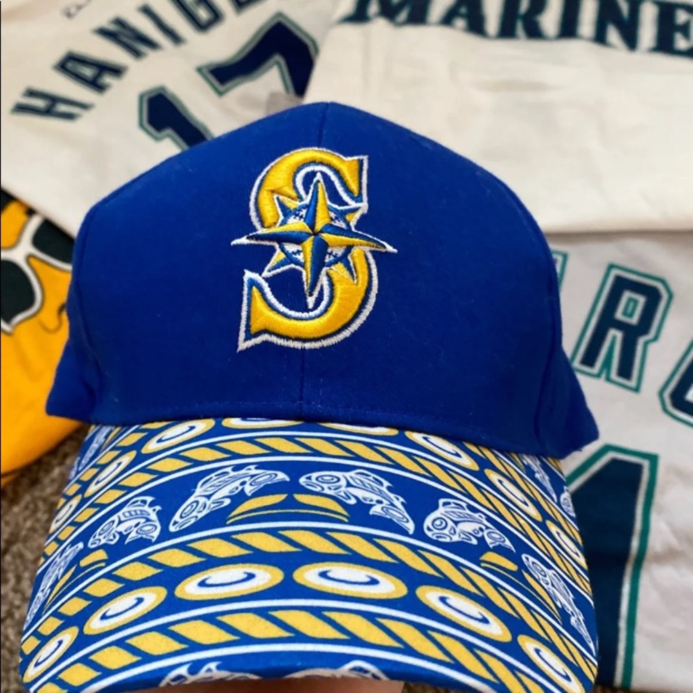 Seattle Mariners Bundle - Picture 3 of 7